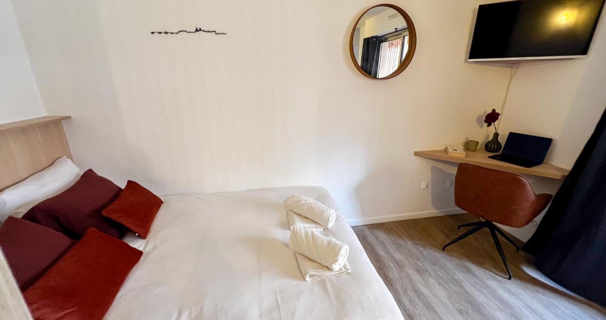 Appartement Parking Included - Clim - Terrace - Hypercentre Avignon
